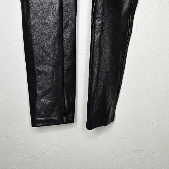 Spanx Faux Leather Leggings XS in Black​ - Picture 2 of 8